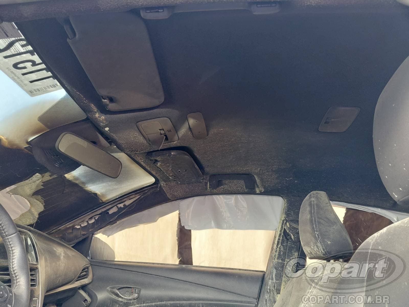 Toyota Yaris 2024 — foto 12