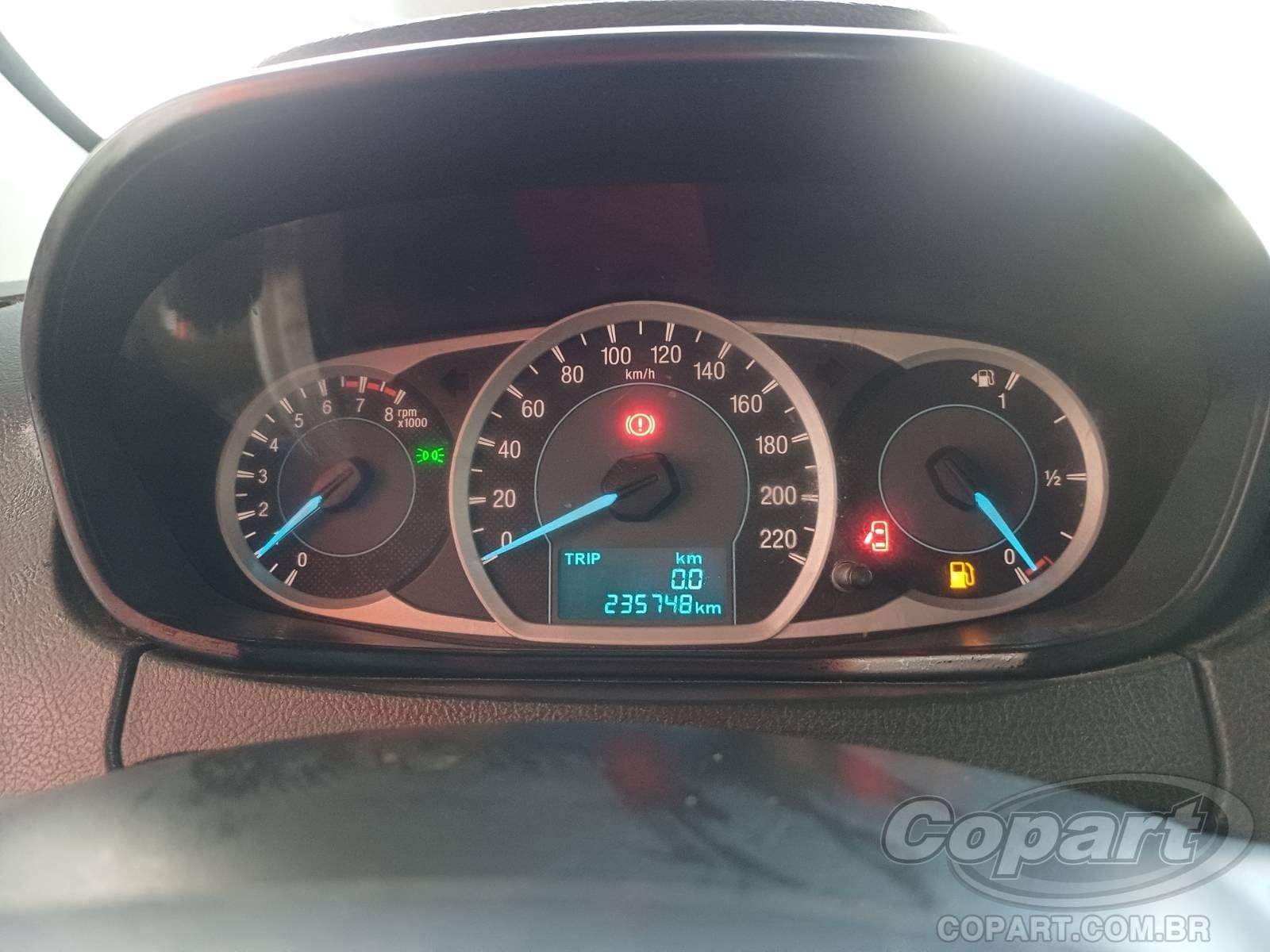Ford KA Sedan 2016 — foto 8