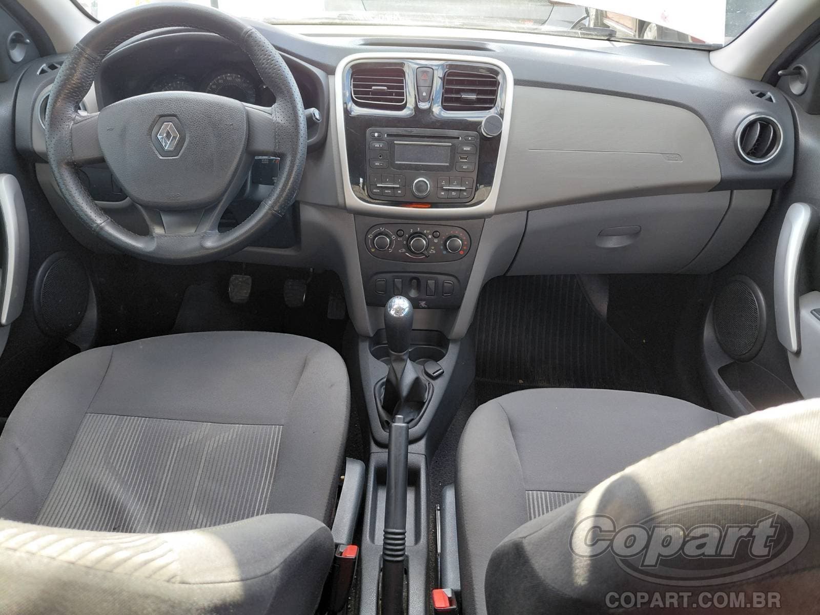 Renault Logan 2016 — foto 9