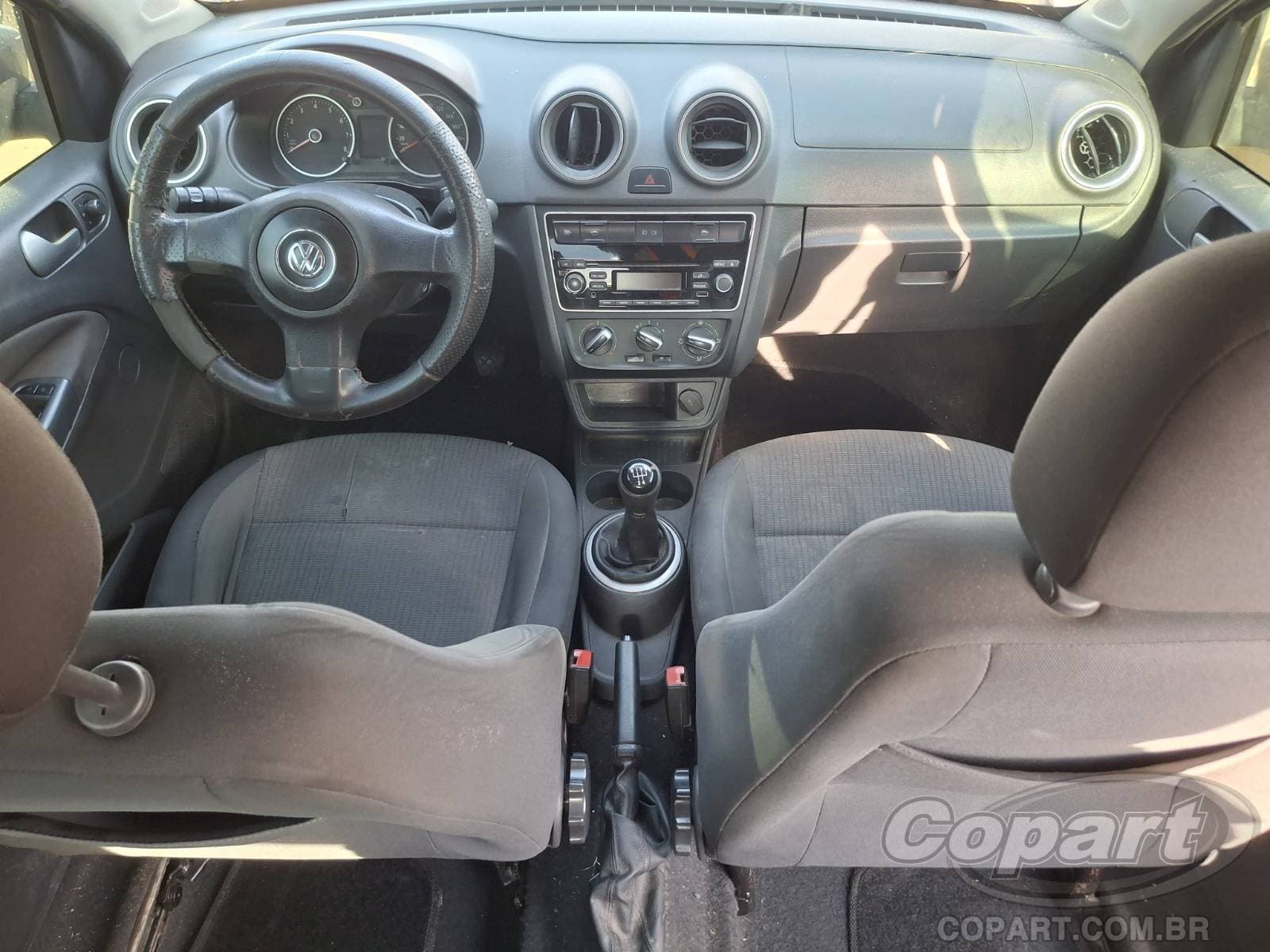 Volkswagen Voyage 2013 — foto 9