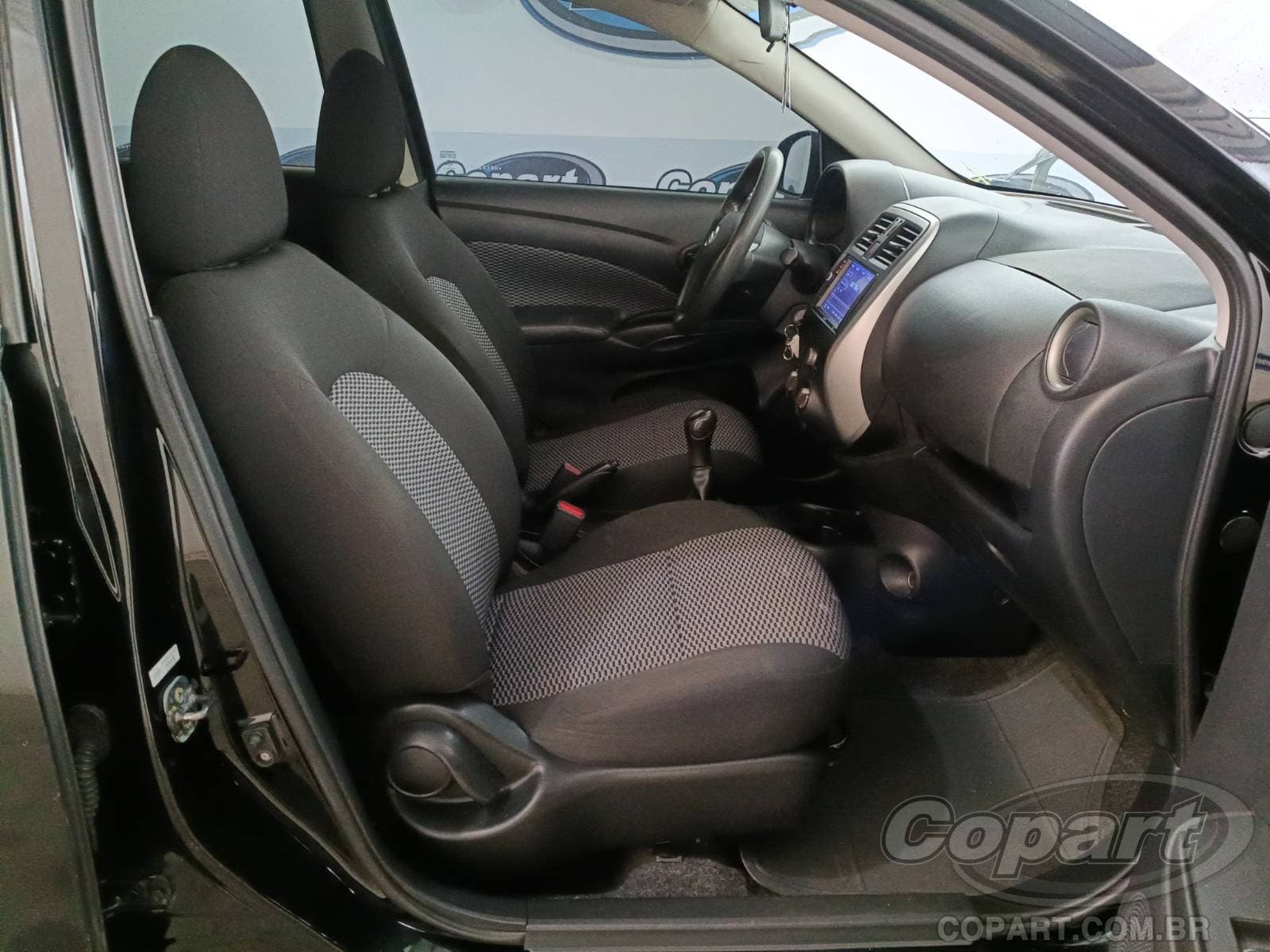 Nissan Versa 2019 — foto 5
