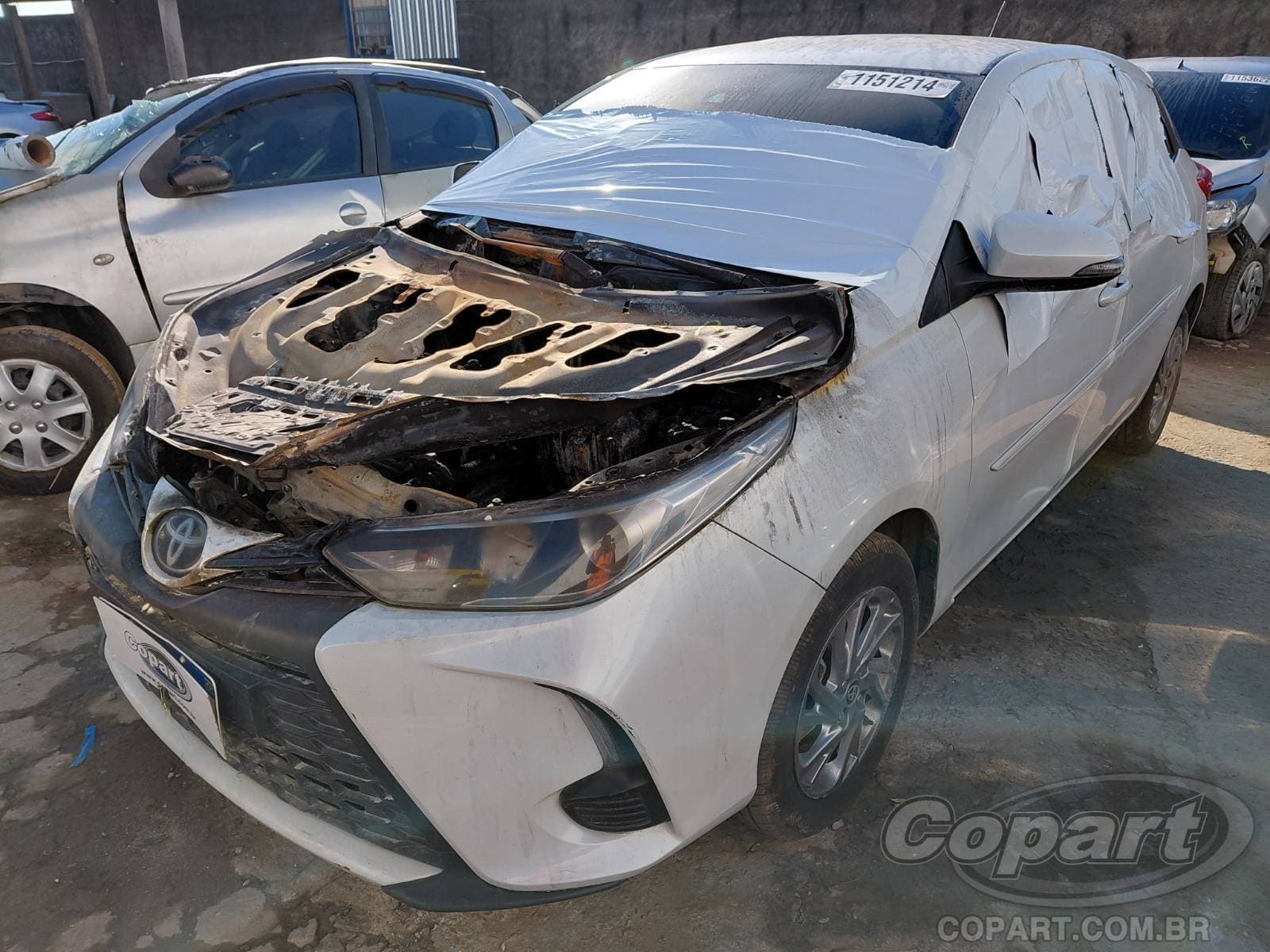 Toyota Yaris 2024 — foto 2