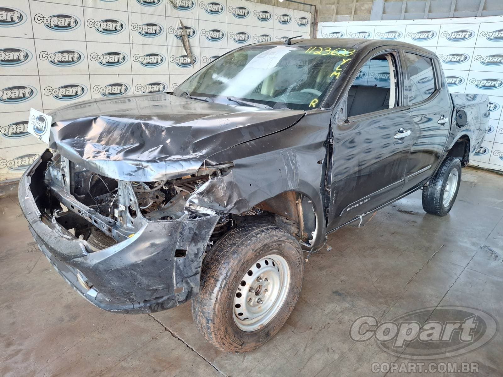 Mitsubishi L200 Triton Sport 2017 — foto 2