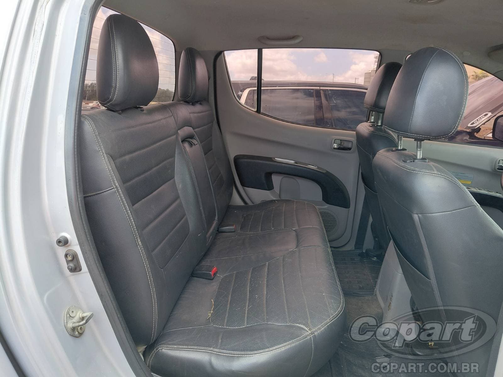 Mitsubishi L200 Triton 2013 — foto 6