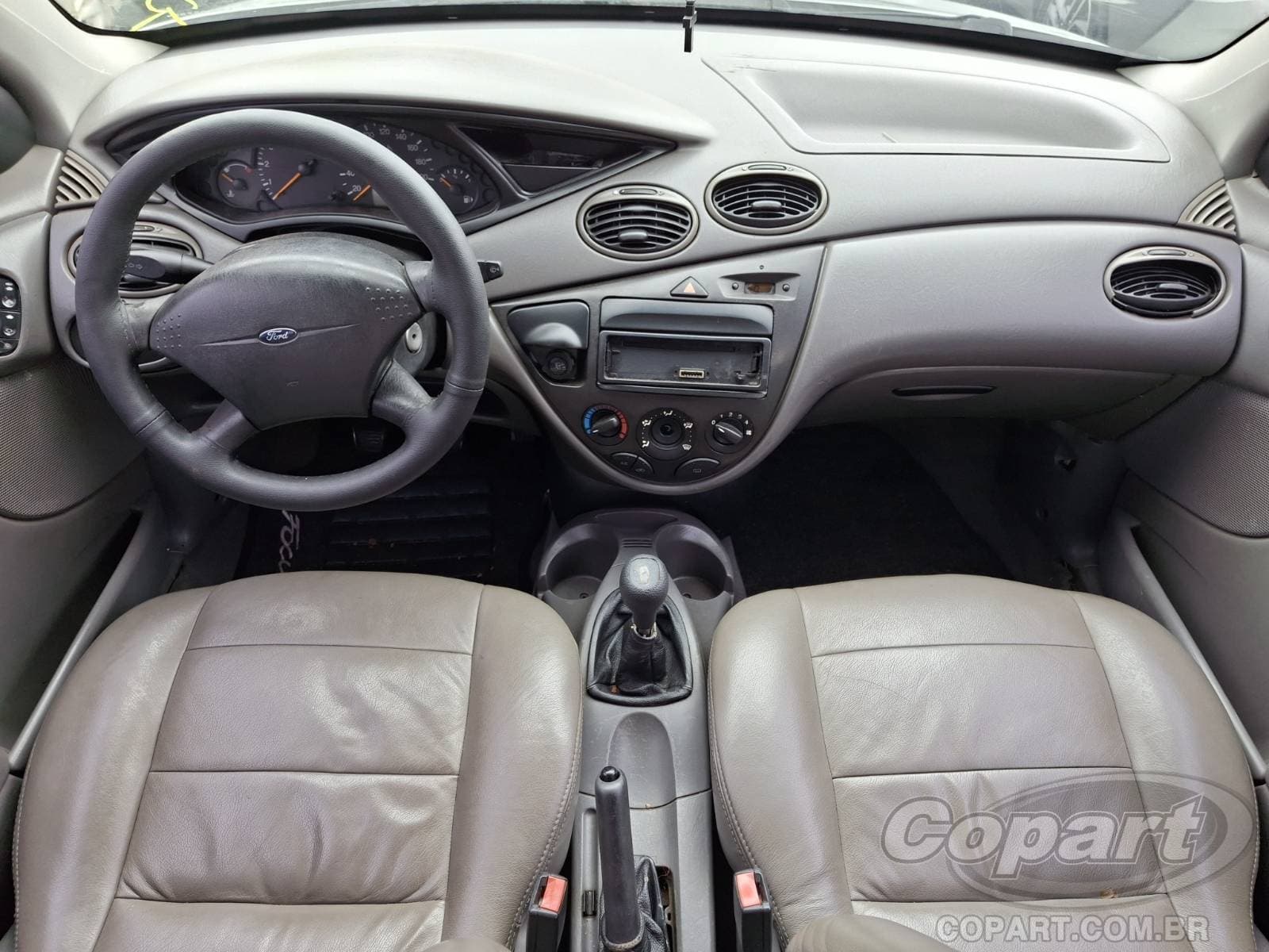 Ford Focus 2001 — foto 9