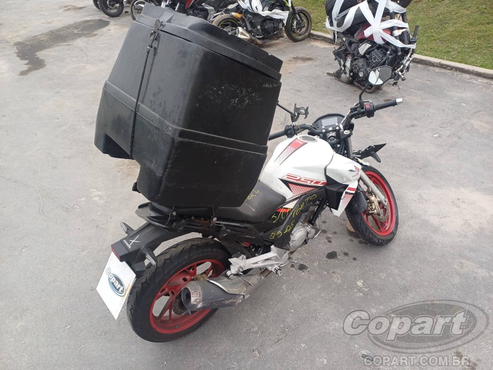 Honda CB 250 F 2022 — foto 4