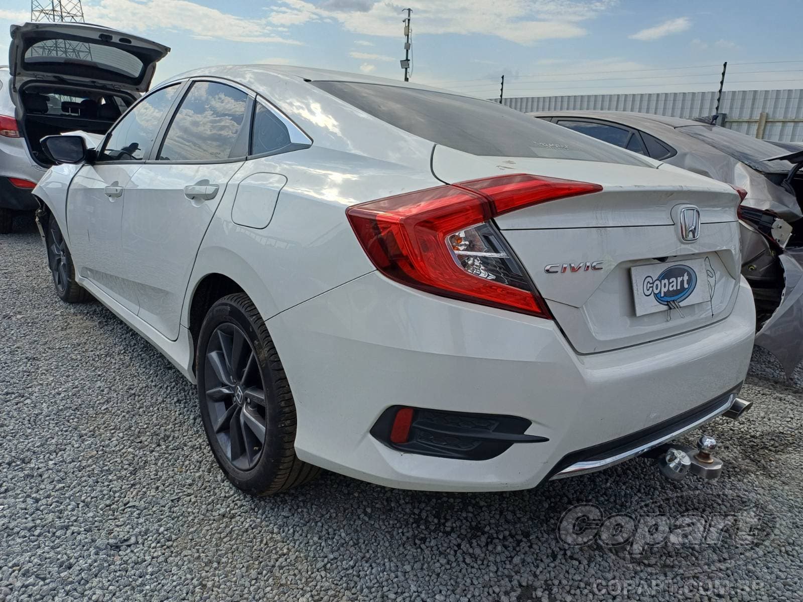 Honda Civic 2020 — foto 3