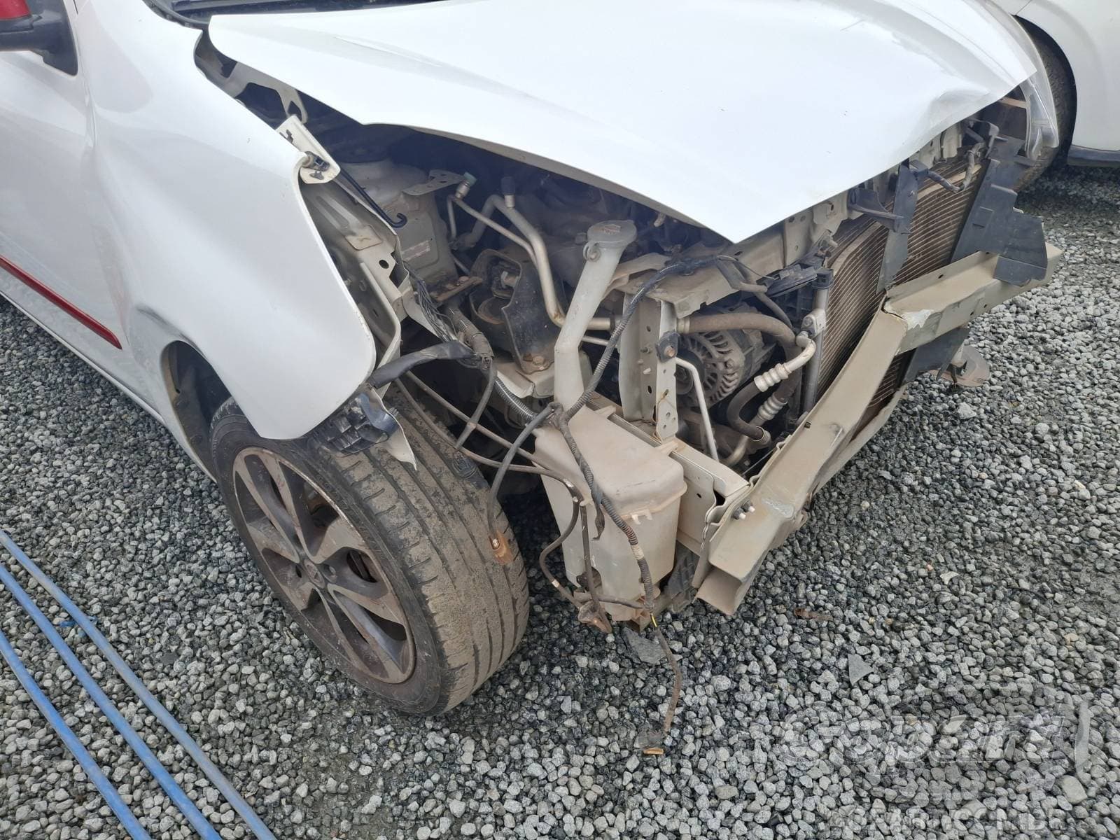 Nissan March 2016 — foto 12