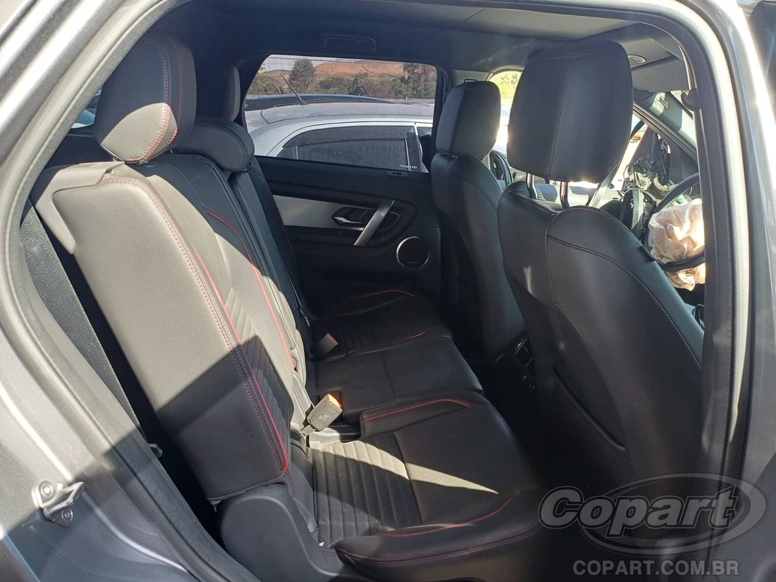Land Rover Discovery Sport 2023 — foto 6