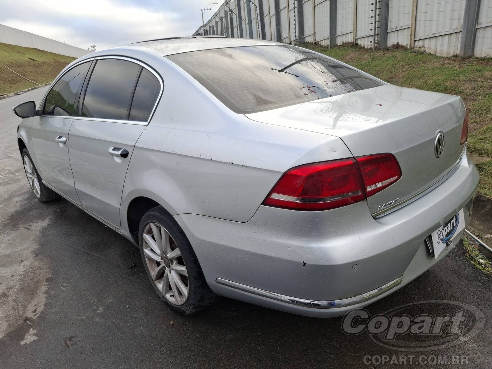 Volkswagen Passat 2011 — foto 3