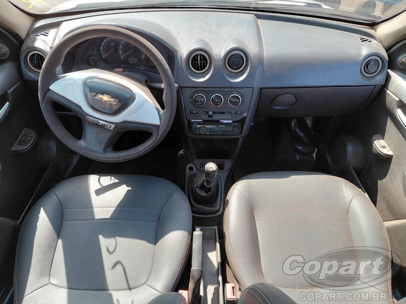 Chevrolet Prisma 2010 — foto 9