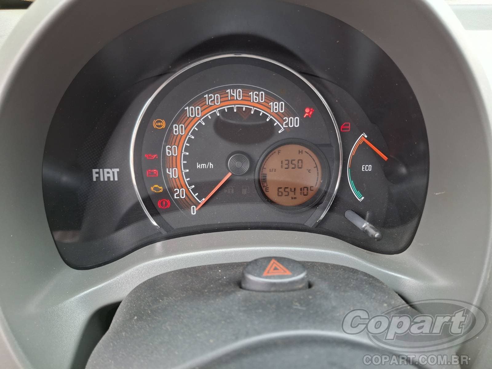 Fiat UNO 2014 — foto 8