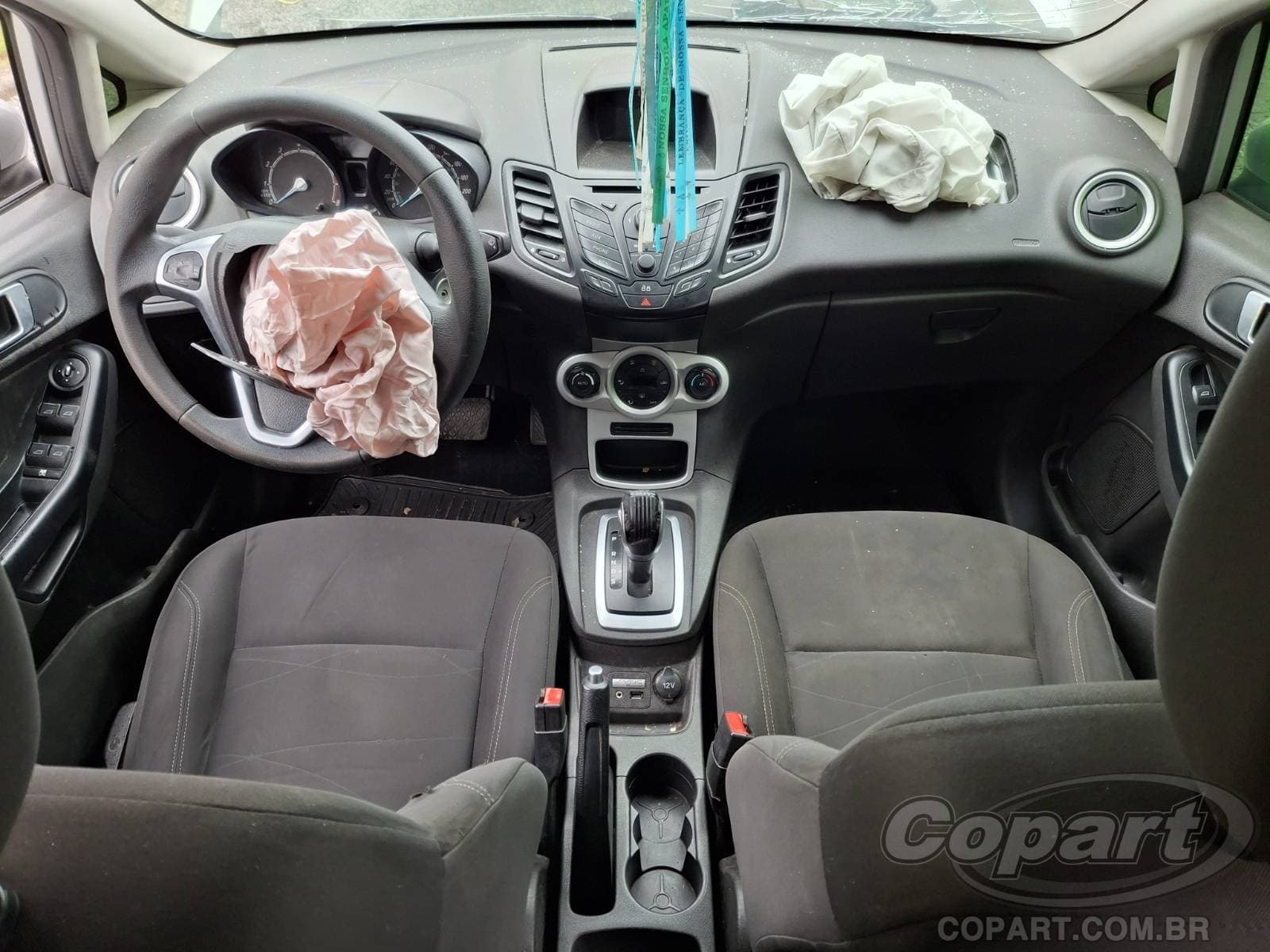 Ford Fiesta 2014 — foto 9