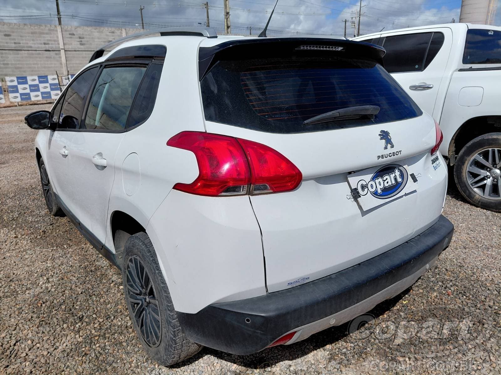 Peugeot 2008 2018 — foto 3