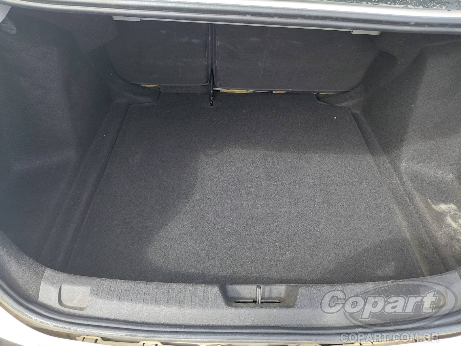Chevrolet Onix Plus 2021 — foto 11