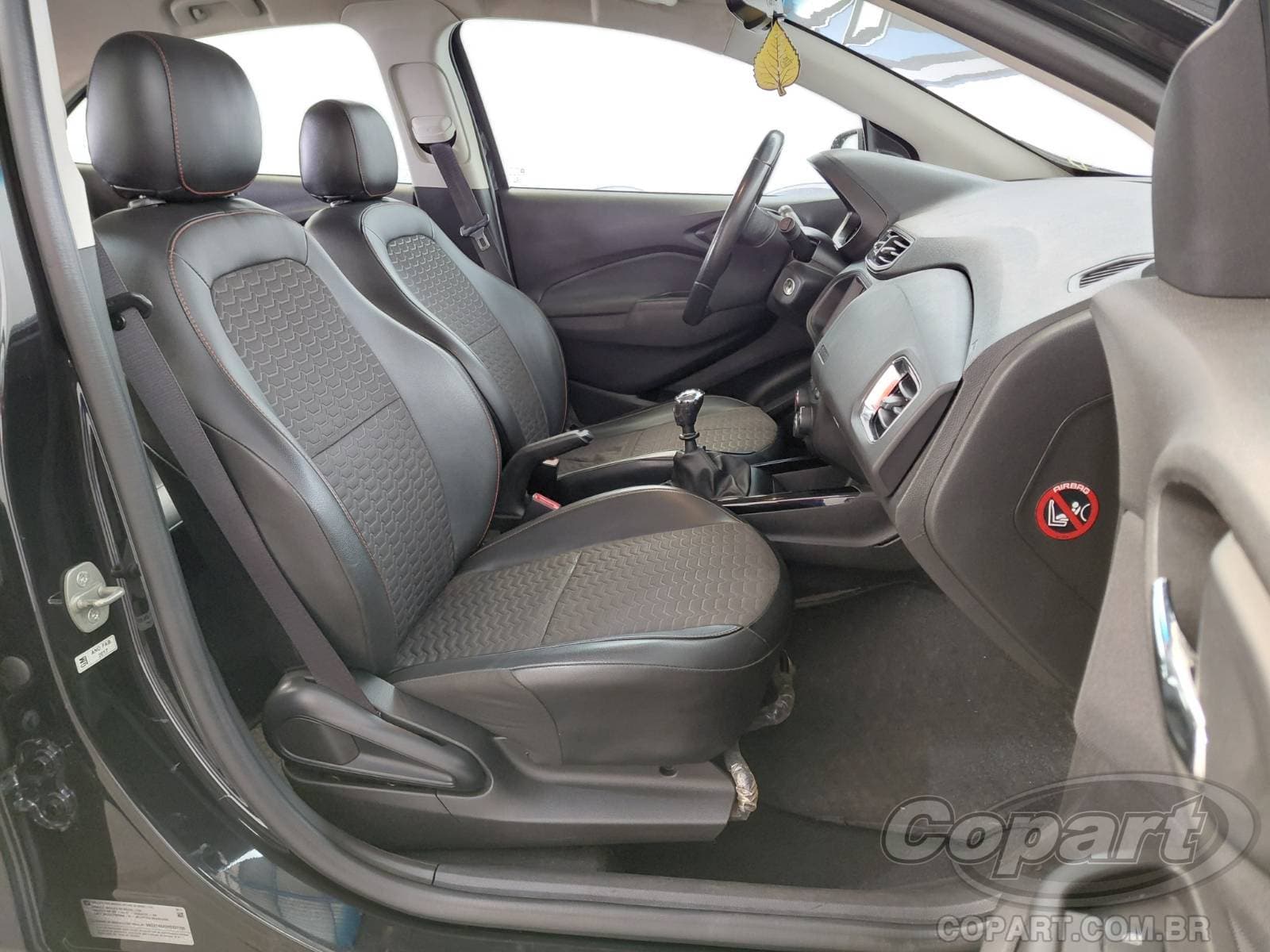Chevrolet Onix 2017 — foto 5