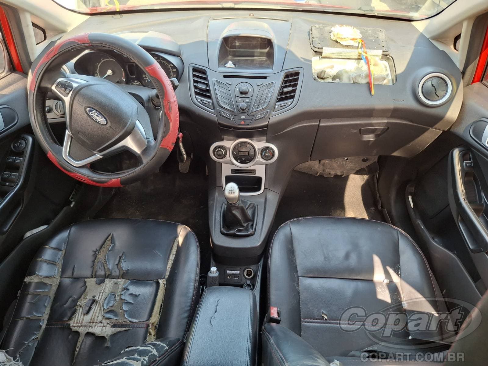 Ford Fiesta 2016 — foto 9