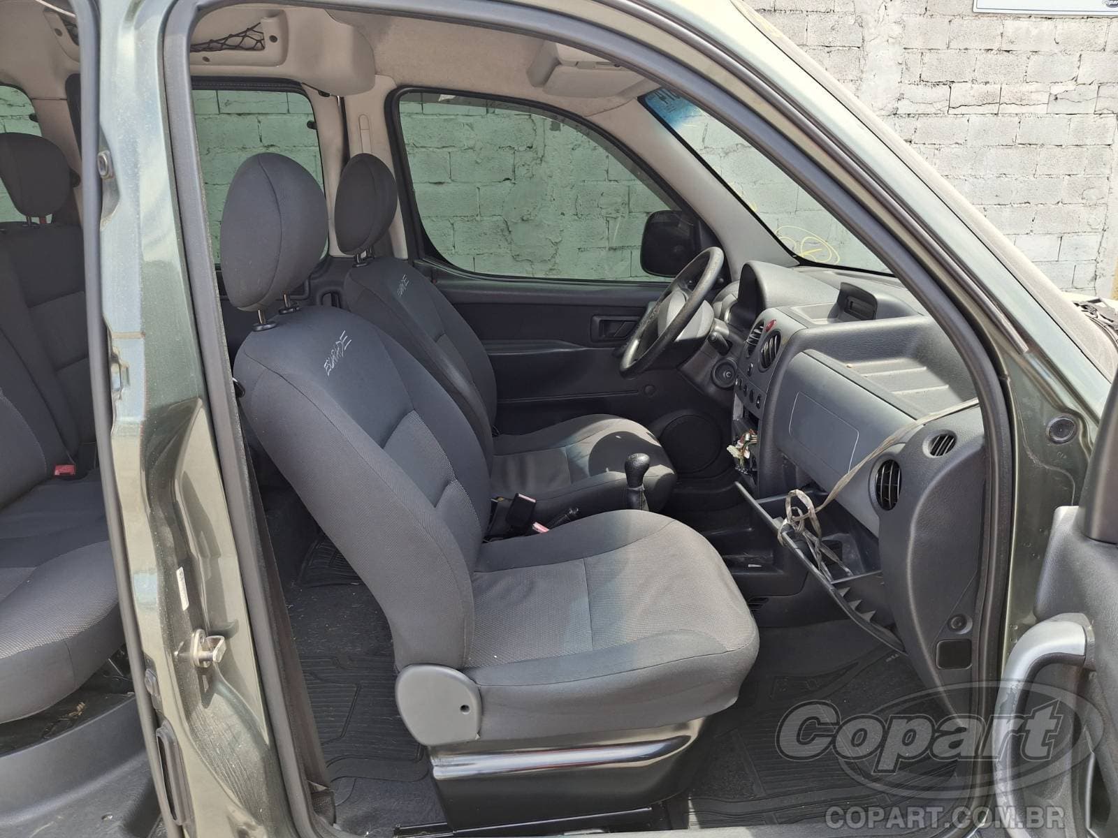 Peugeot Partner 2011 — foto 5