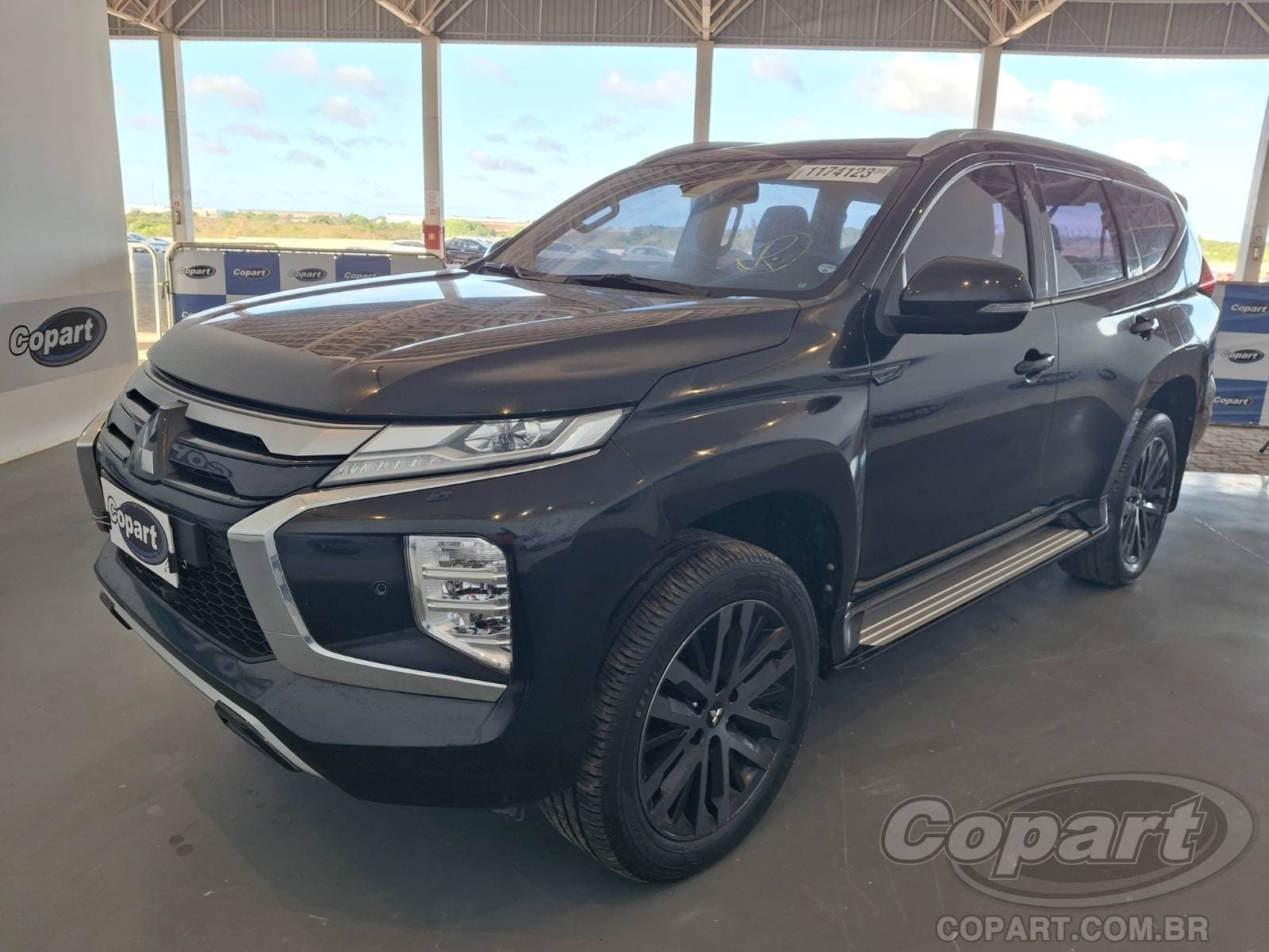 Mitsubishi Pajero Sport 2024 — foto 2