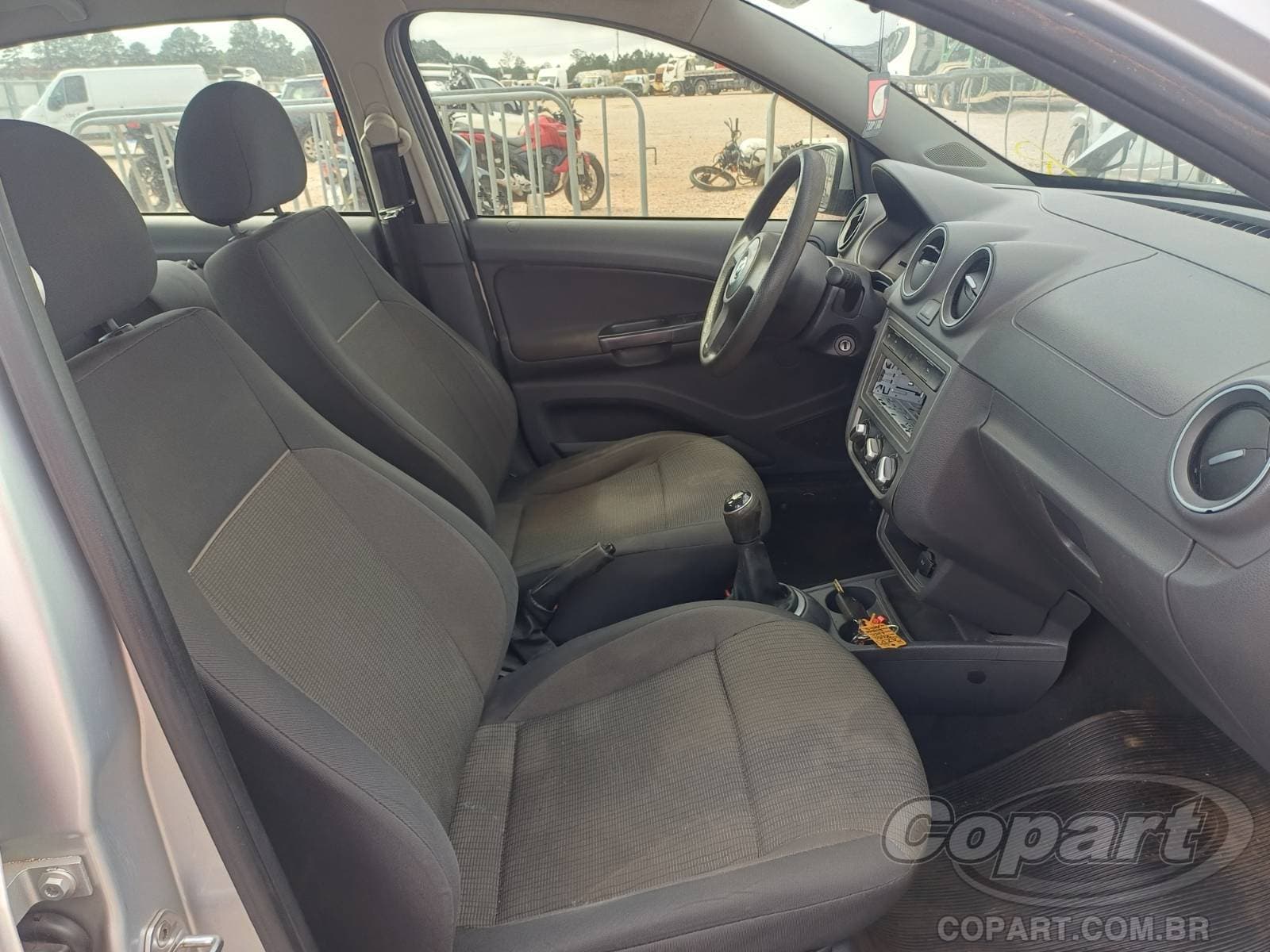 Volkswagen Voyage 2013 — foto 5