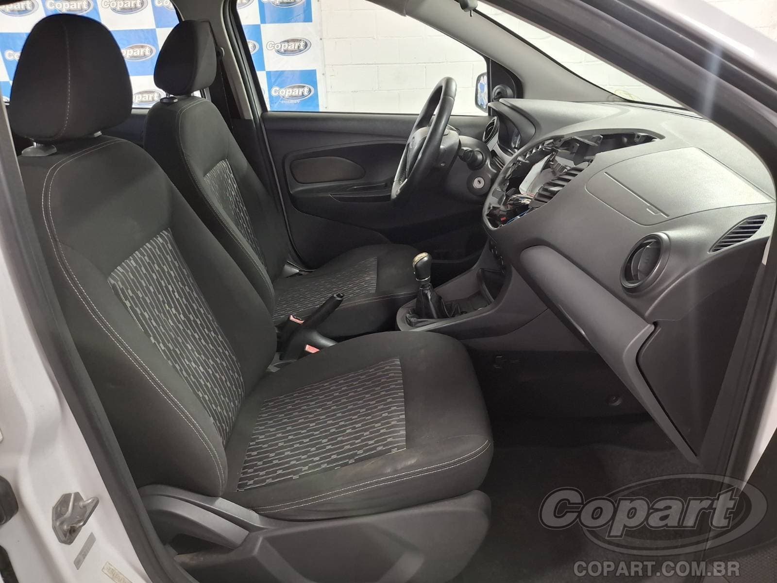 Ford KA 2015 — foto 5