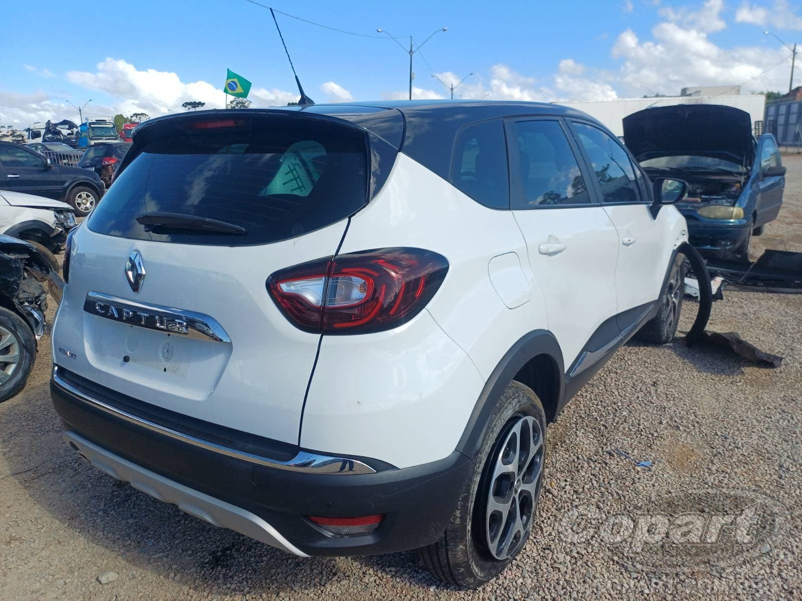 Renault Captur 2019 — foto 4