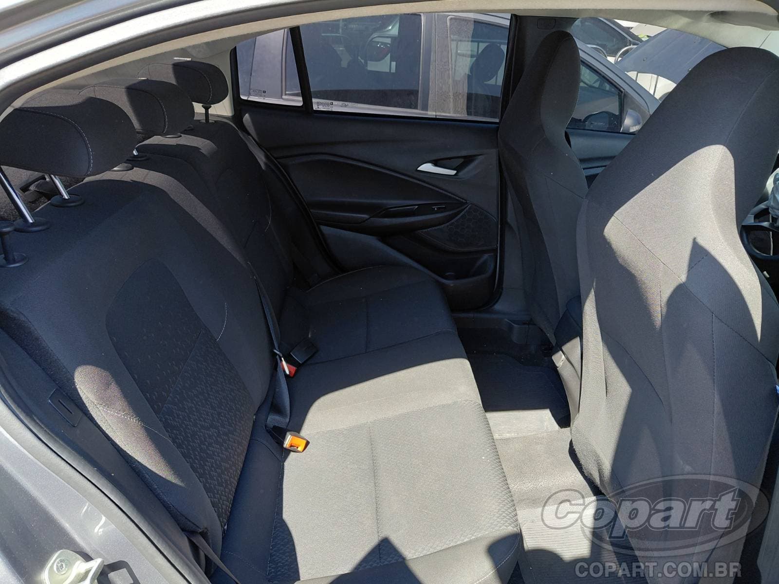 Chevrolet Onix Plus 2021 — foto 6