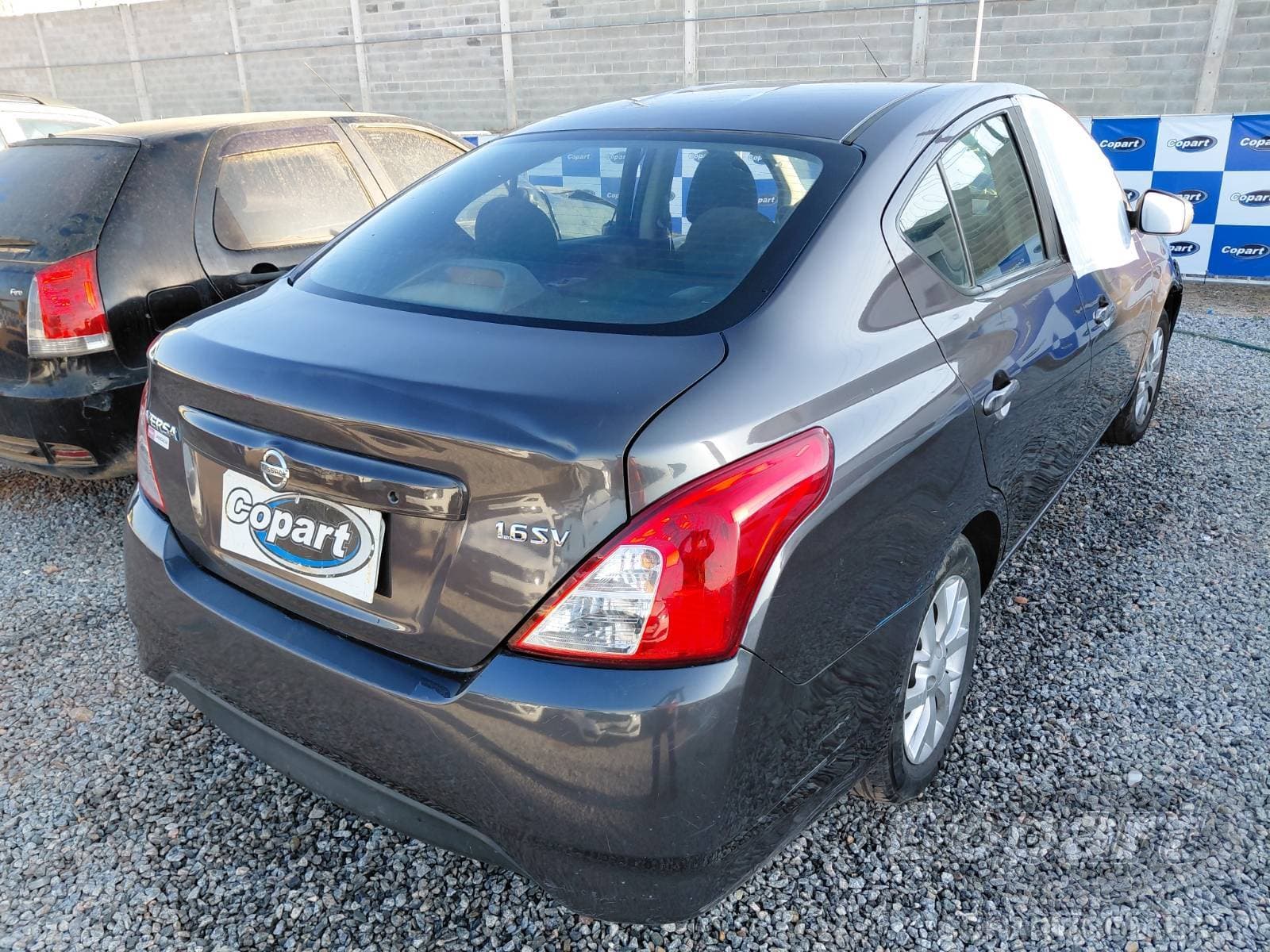 Nissan Versa 2020 — foto 4