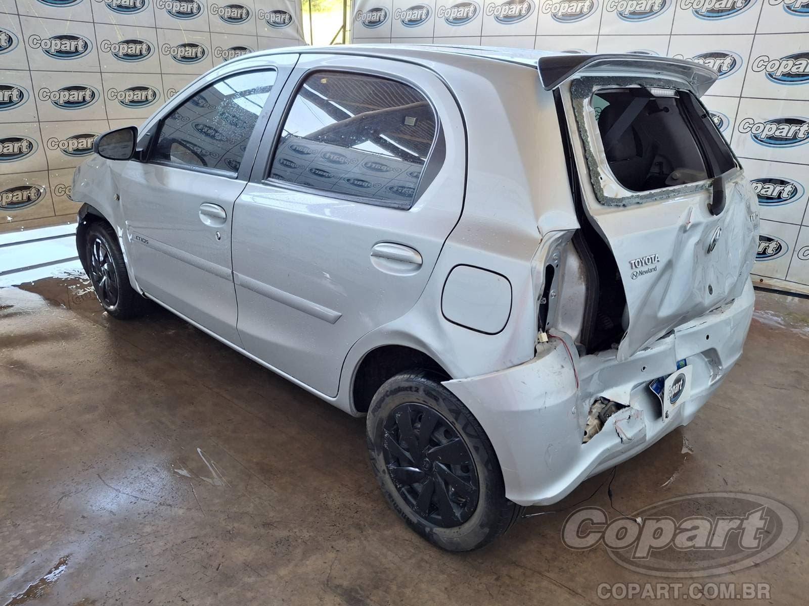 Toyota Etios 2020 — foto 3