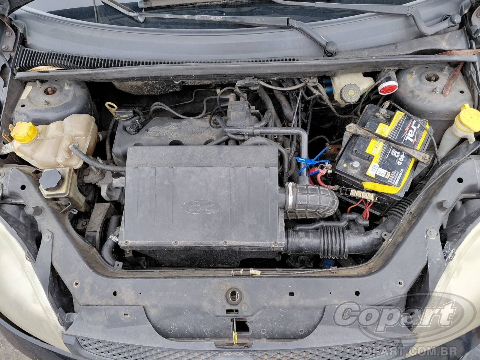 Ford Fiesta Sedan 2005 — foto 7