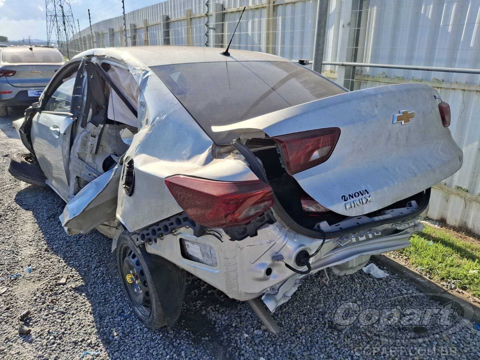 Chevrolet Onix Plus 2023 — foto 3