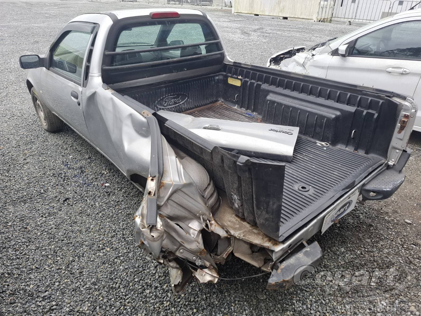Ford Courier 2013 — foto 3
