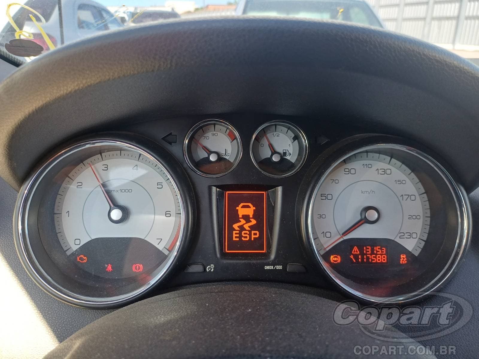 Peugeot 408 Sedan 2015 — foto 8