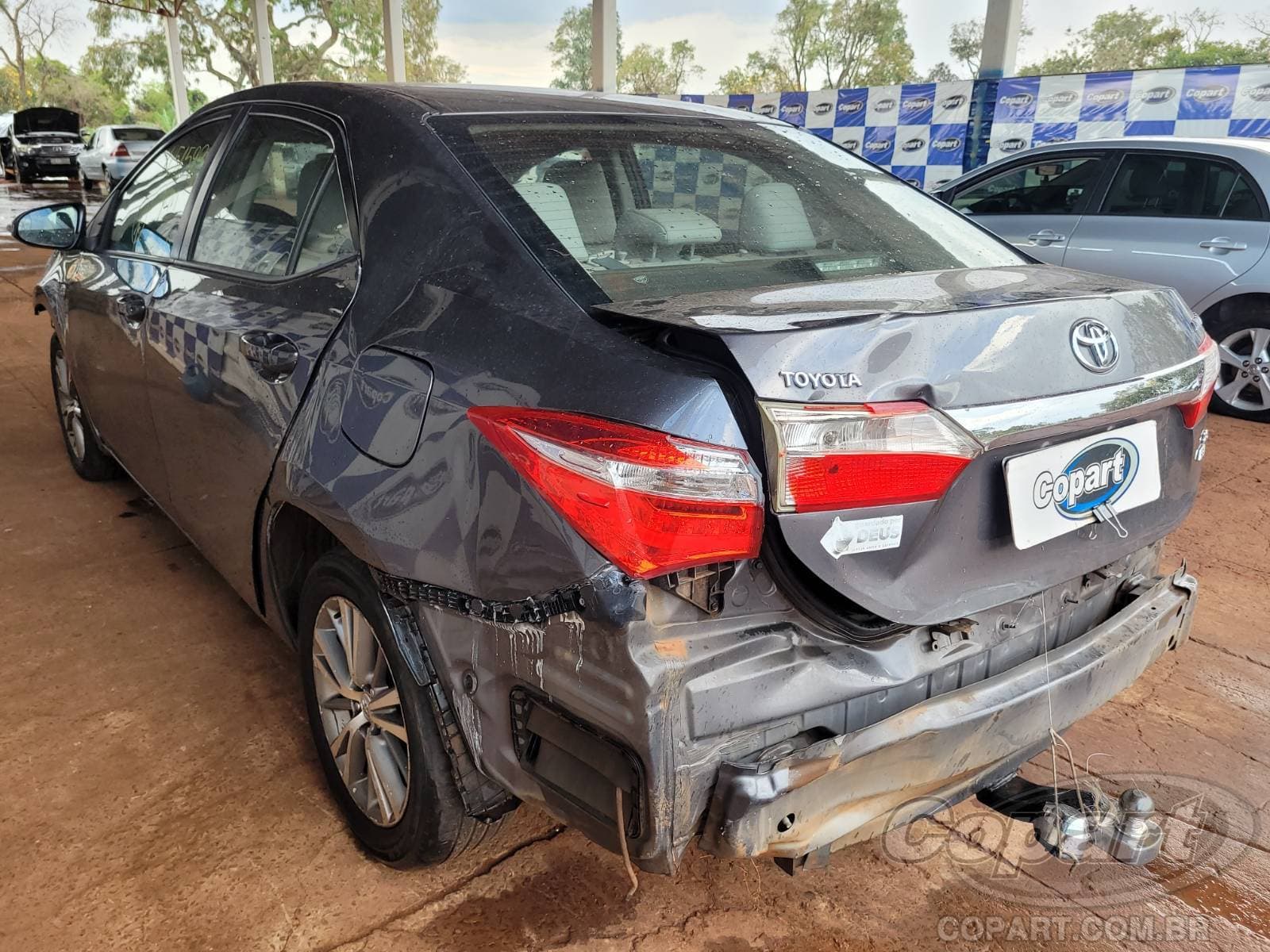 Toyota Corolla 2015 — foto 3