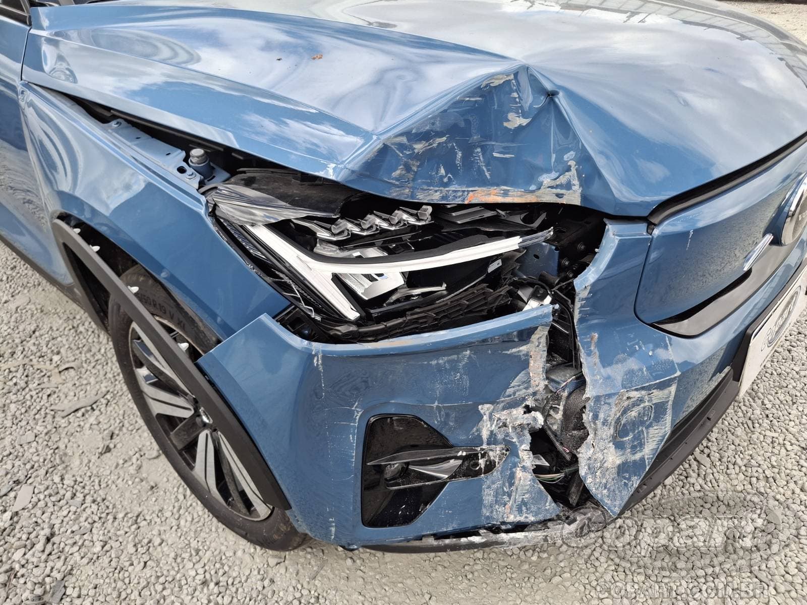 Volvo Xc40 2023 — foto 10