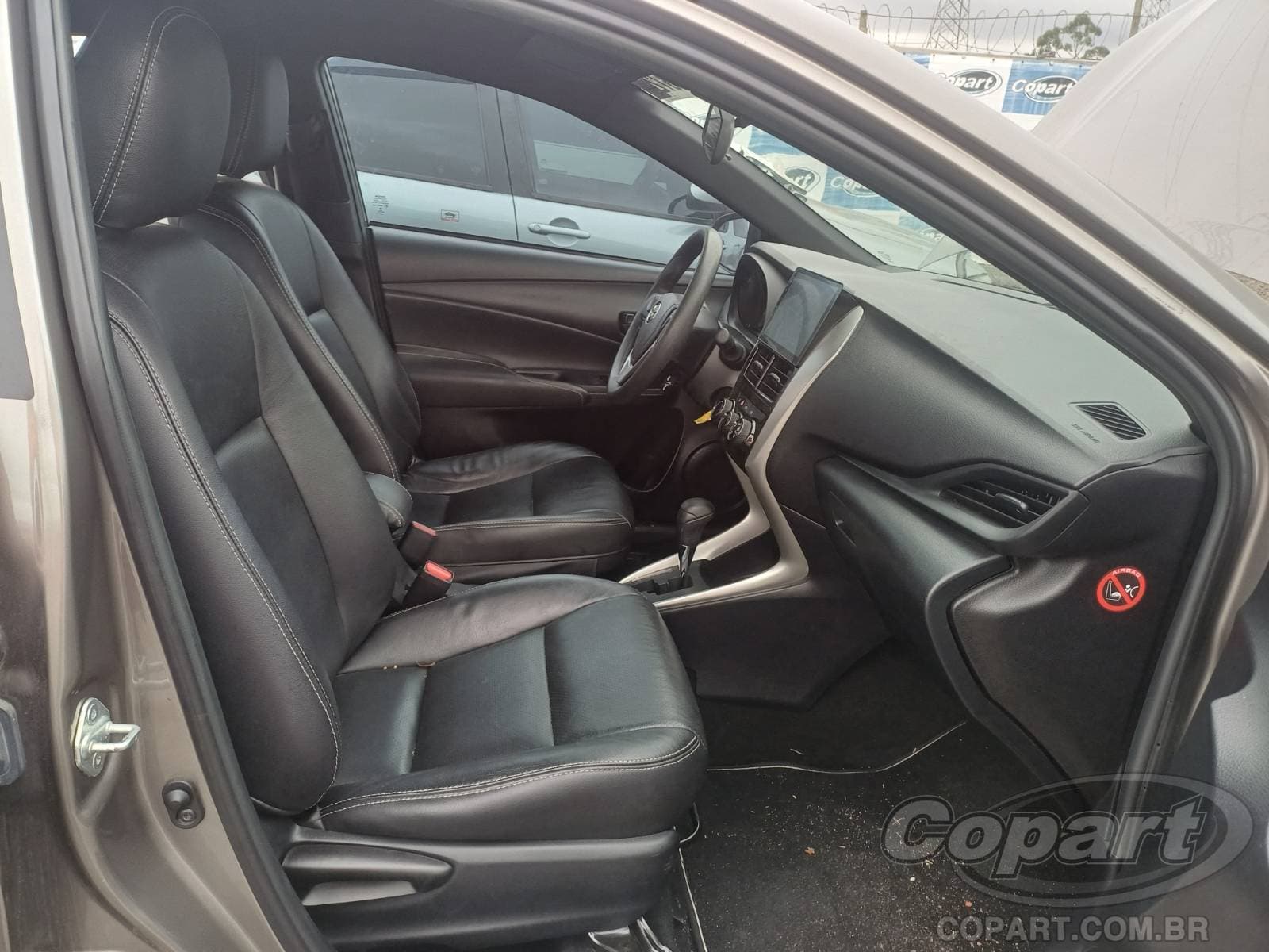 Toyota Yaris 2020 — foto 5