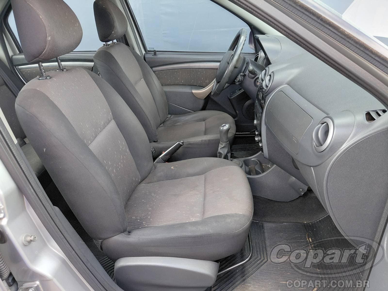 Renault Logan 2013 — foto 5