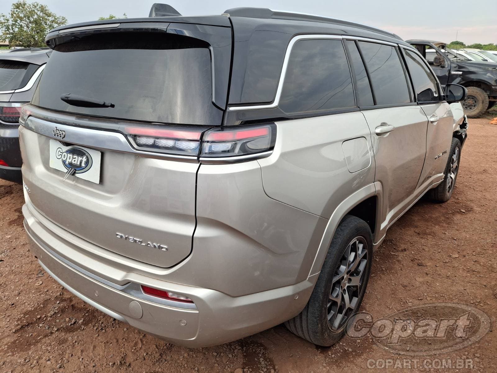 Jeep Commander 2023 — foto 4