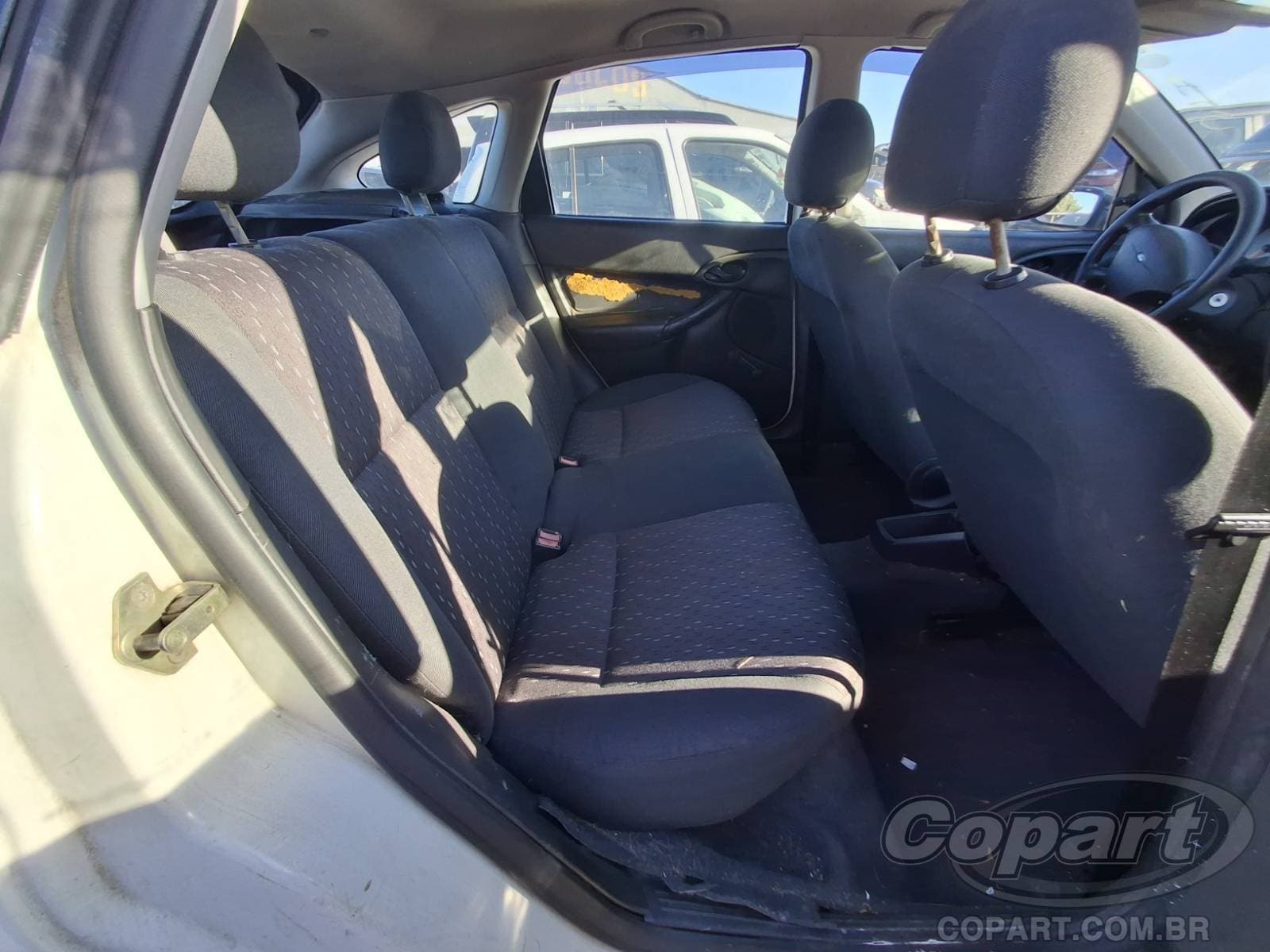Ford Focus 2004 — foto 6