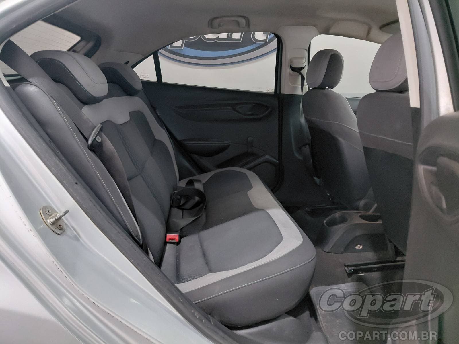 Chevrolet Onix 2015 — foto 6