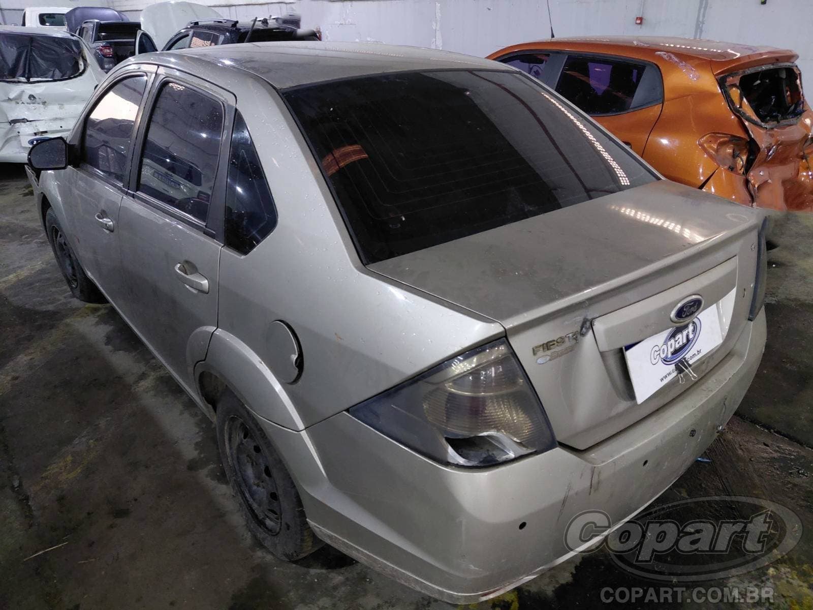 Ford Fiesta Sedan 2012 — foto 3