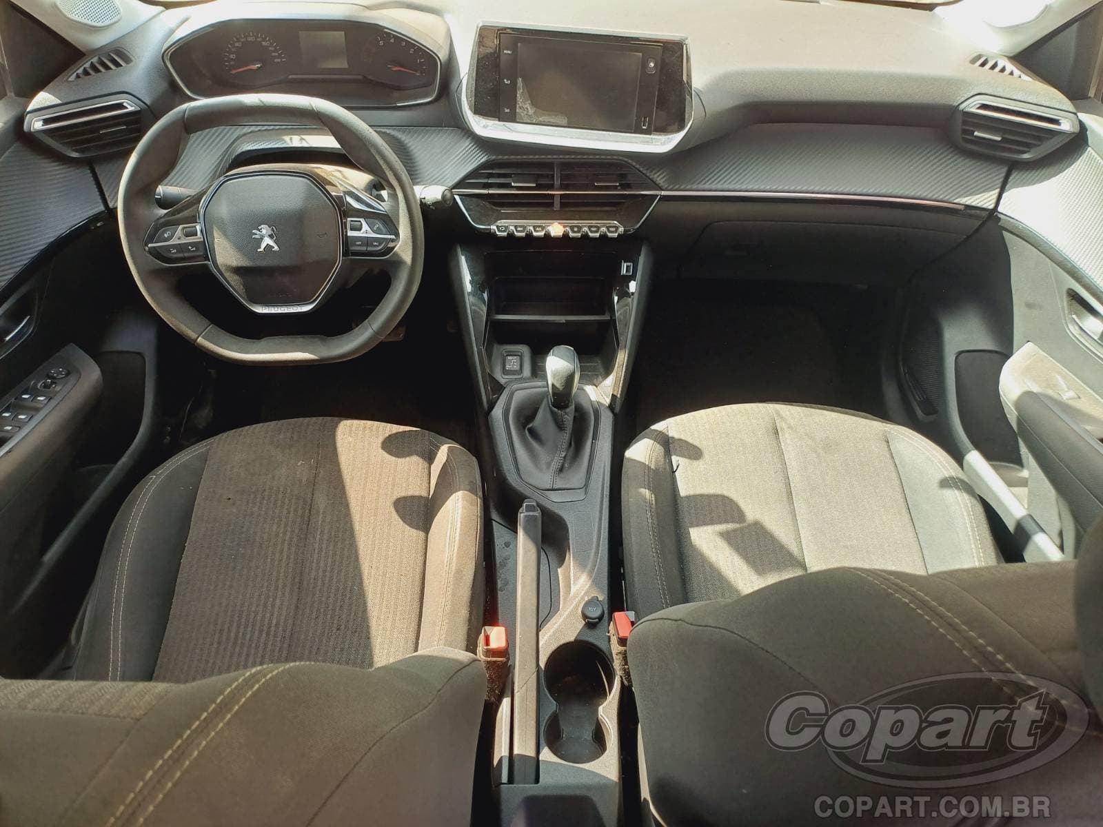 Peugeot 208 2021 — foto 9
