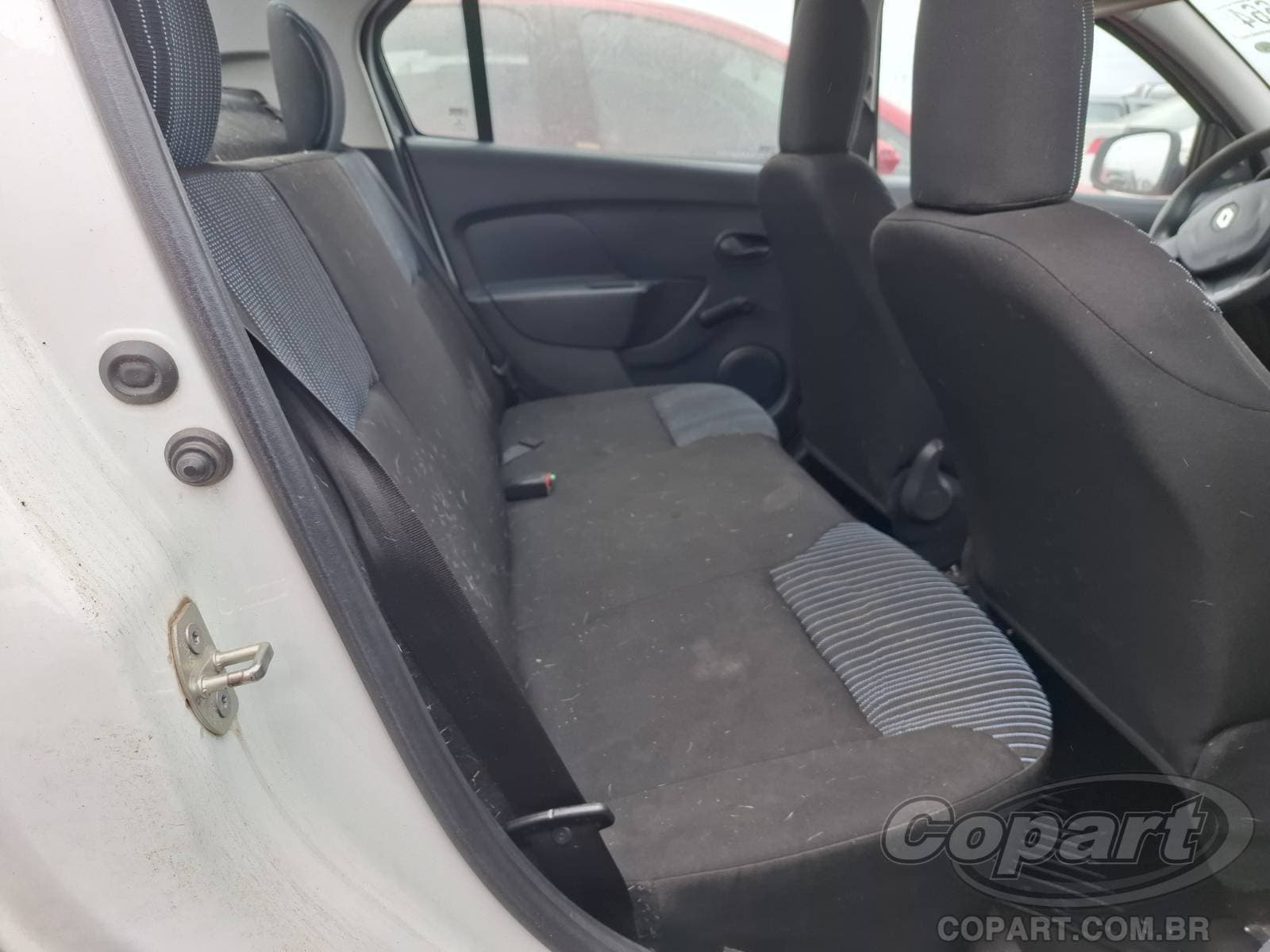 Renault Logan 2018 — foto 6
