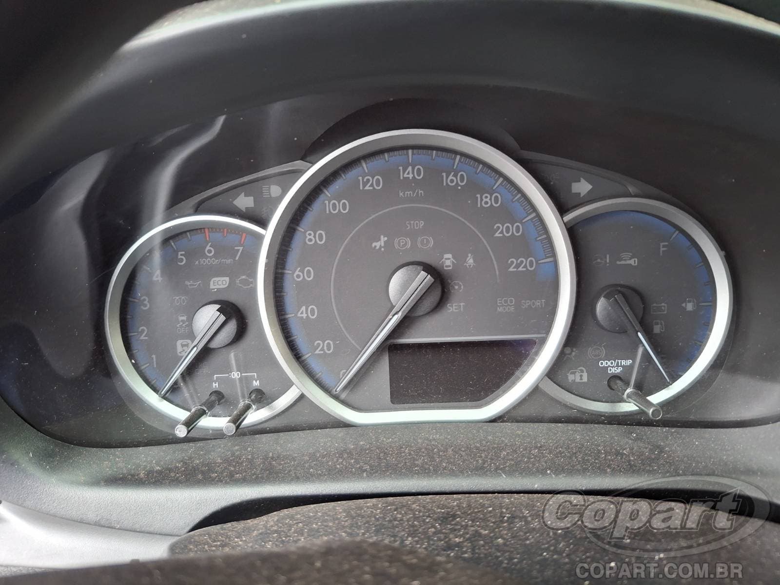 Toyota Yaris Seda 2025 — foto 8
