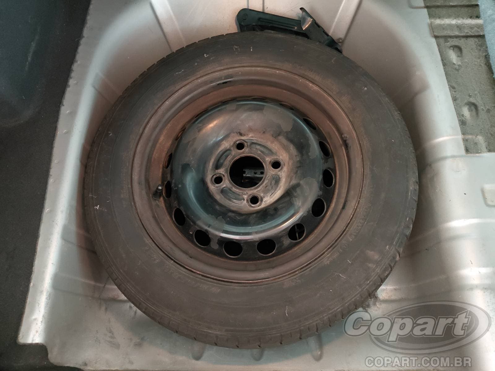 Ford KA Sedan 2015 — foto 10