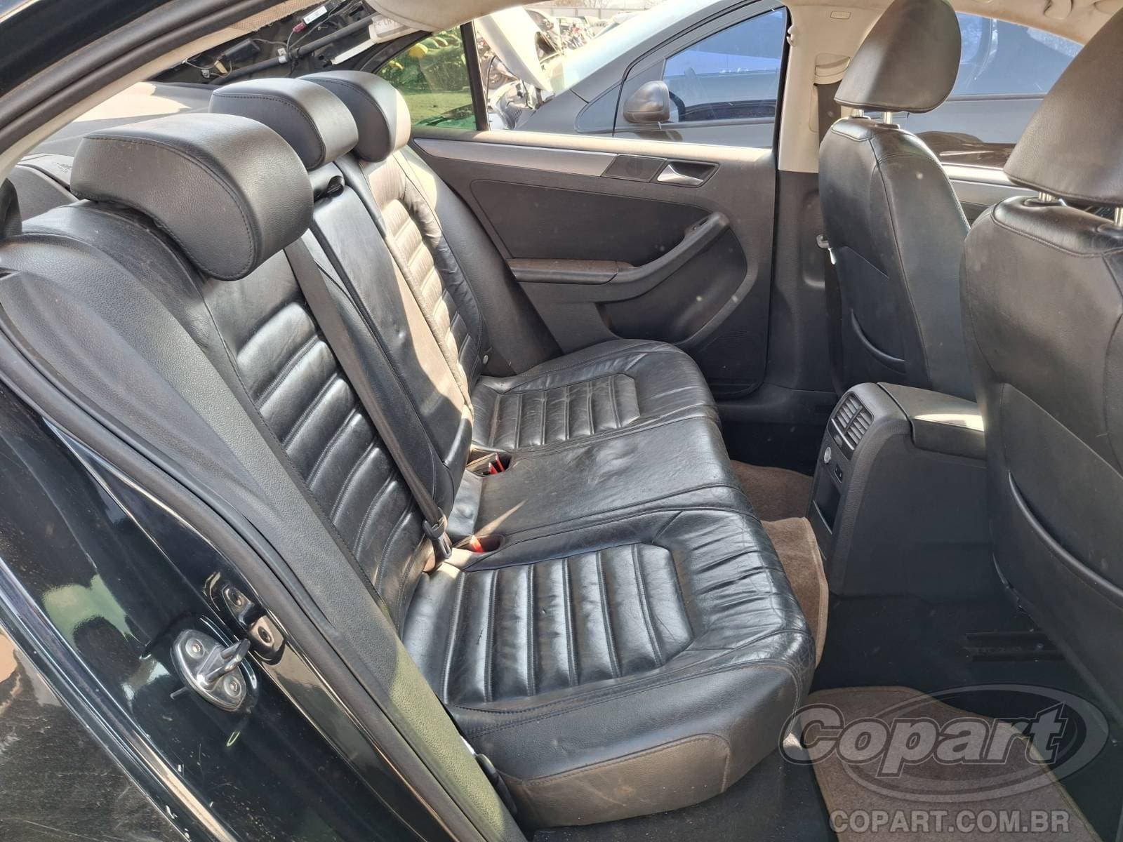 Volkswagen Jetta 2011 — foto 6