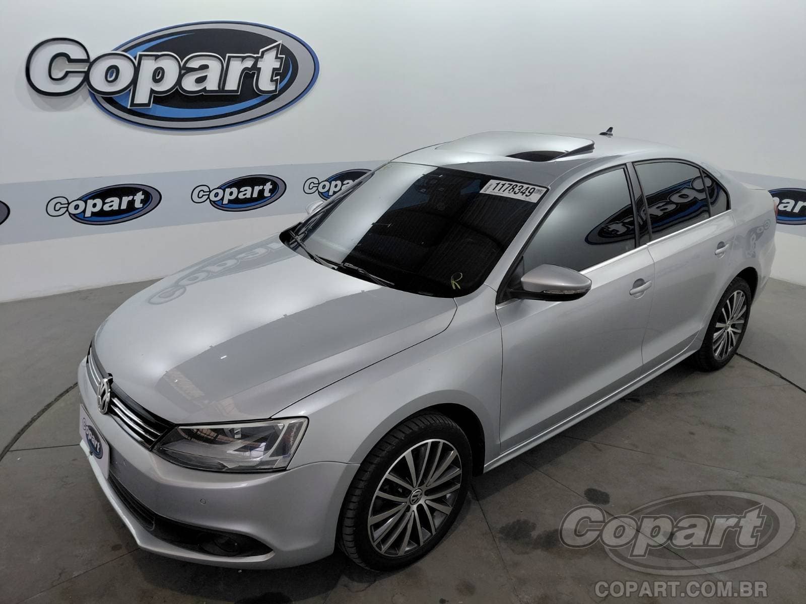 Volkswagen Jetta 2014 — foto 2