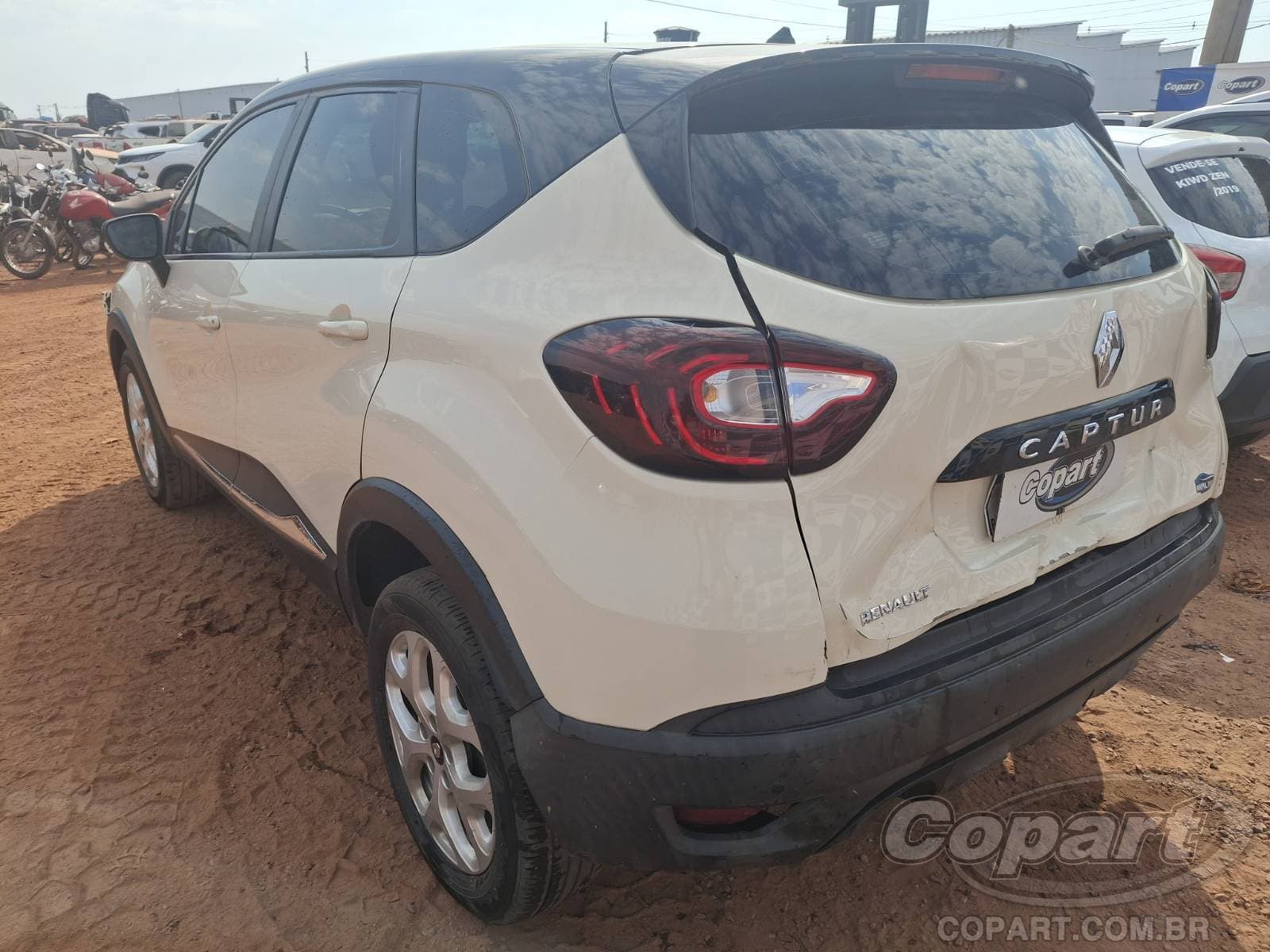 Renault Captur 2019 — foto 3