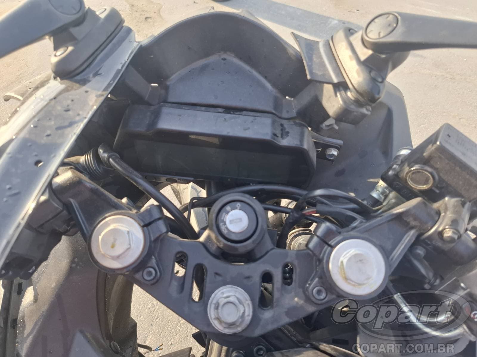 Yamaha YZF R15 2025 — foto 9