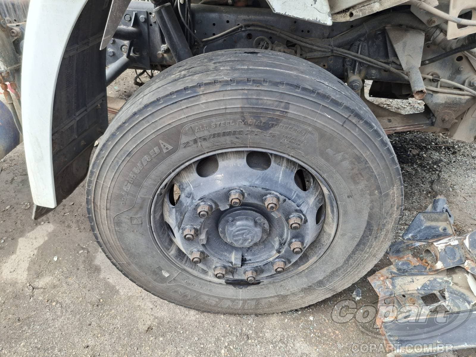 Volkswagen Constellation 2015 — foto 12